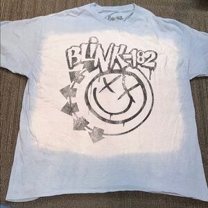 Blink-182 bleach washes t-shirt